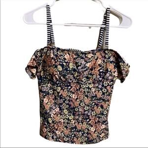 KENNETH COLE REACTION Floral Swim Top Size Small